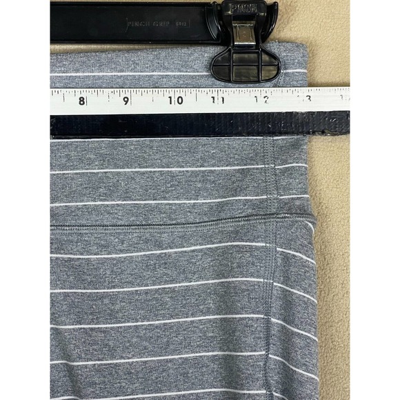 Athleta Chaturanga 7/8 Athletic Legging Pants‎ Womens S Gray Striped Stretch - Picture 3 of 11